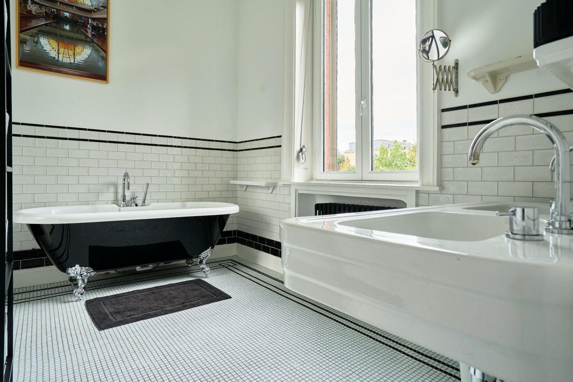 luxury house 9 Rooms for sale on ROUBAIX (59100)