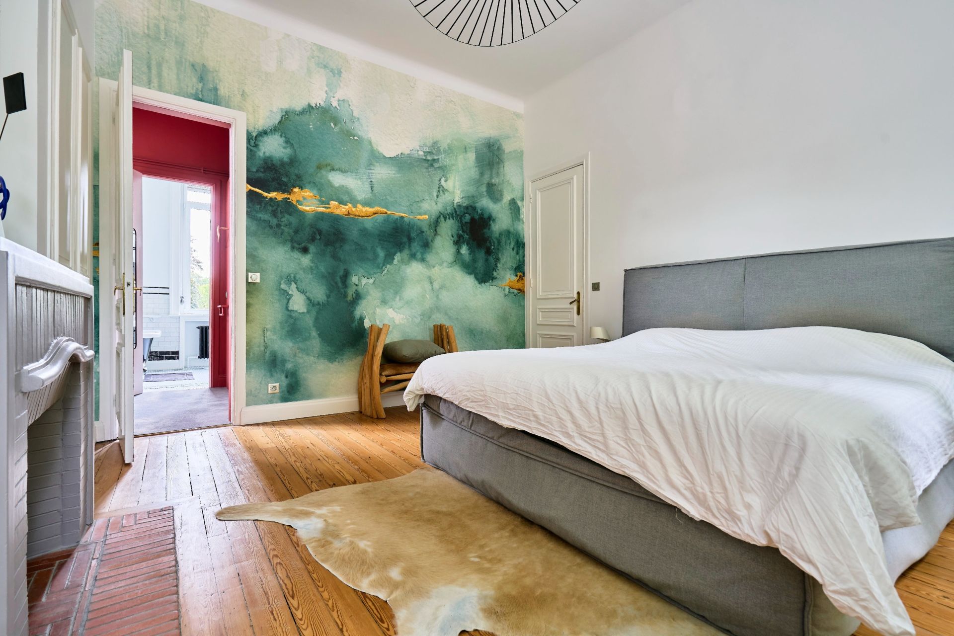 luxury house 9 Rooms for sale on ROUBAIX (59100)