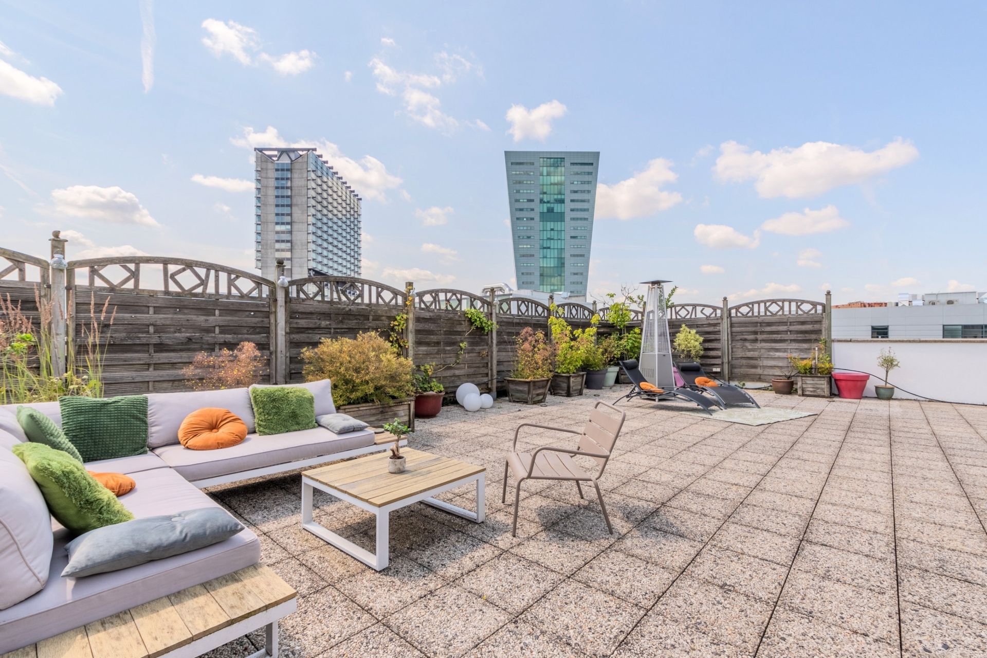 luxury apartment 4 Rooms for sale on LILLE (59000)