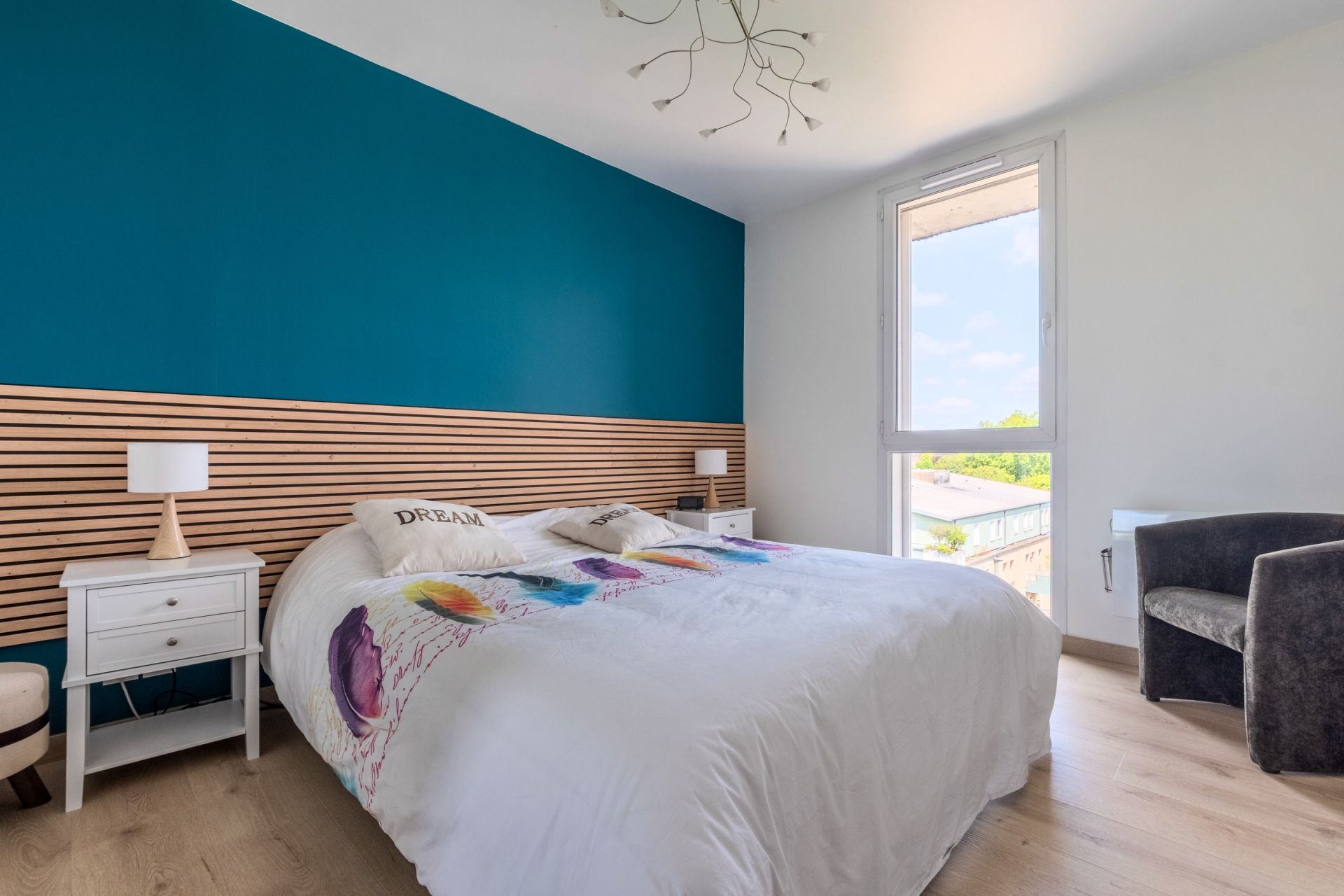 luxury apartment 4 Rooms for sale on LILLE (59000)