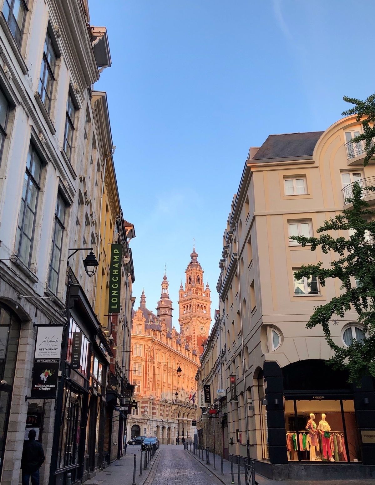 luxury apartment 3 Rooms for sale on LILLE (59800)
