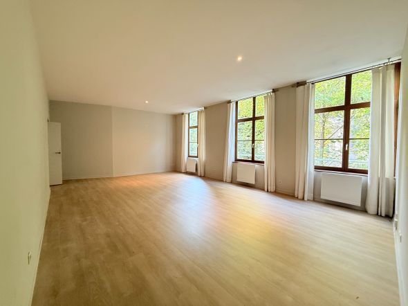 Sale Luxury apartment Lille 3 Rooms 82 m²