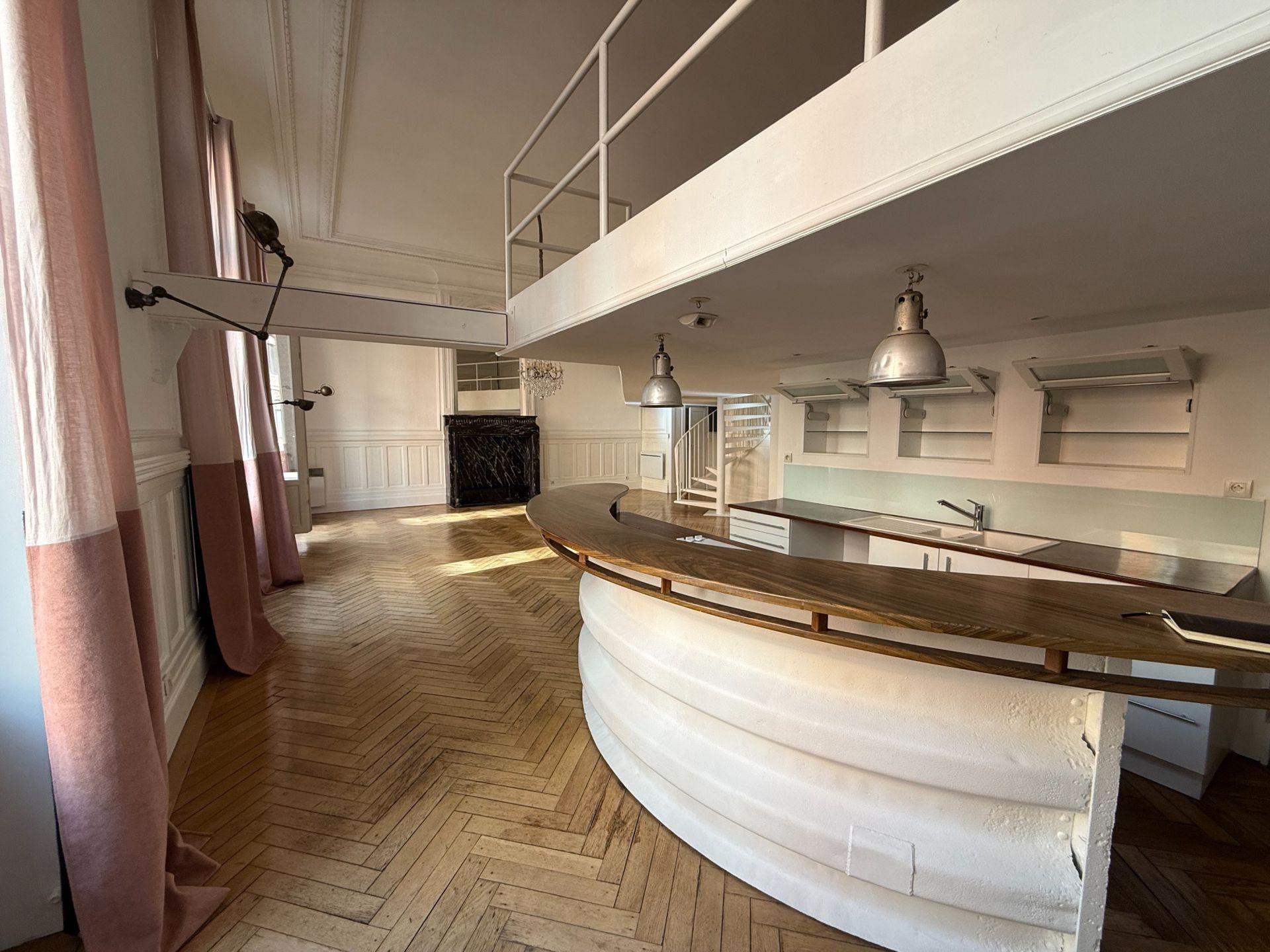 luxury apartment 5 Rooms for rent on LILLE (59000)