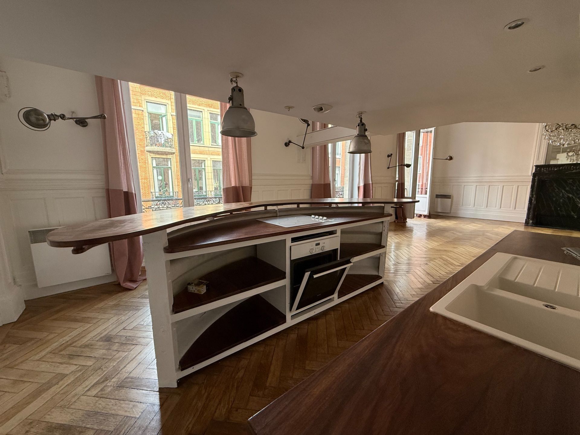 luxury apartment 5 Rooms for rent on LILLE (59000)
