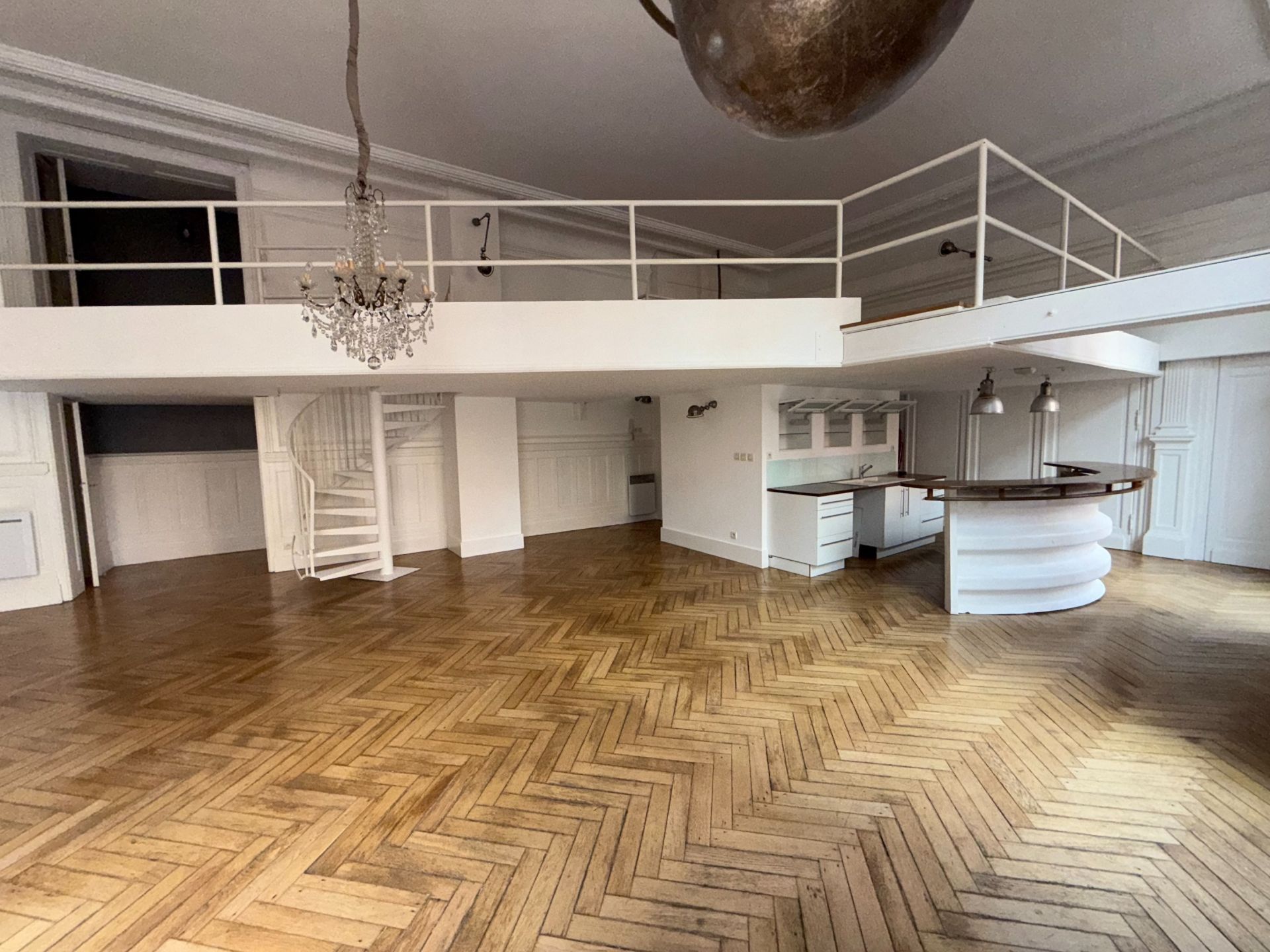 luxury apartment 5 Rooms for rent on LILLE (59000)