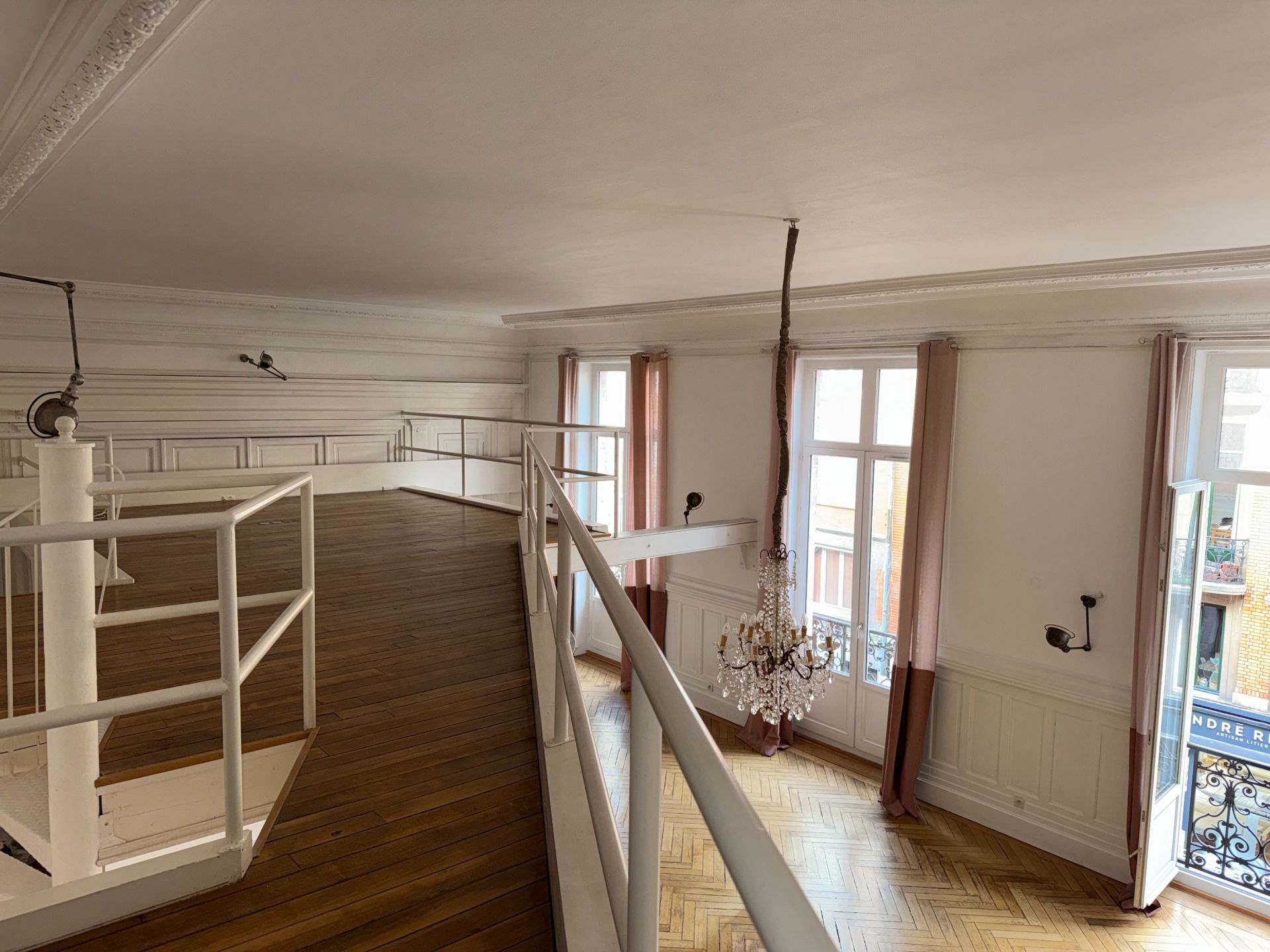 luxury apartment 5 Rooms for rent on LILLE (59000)