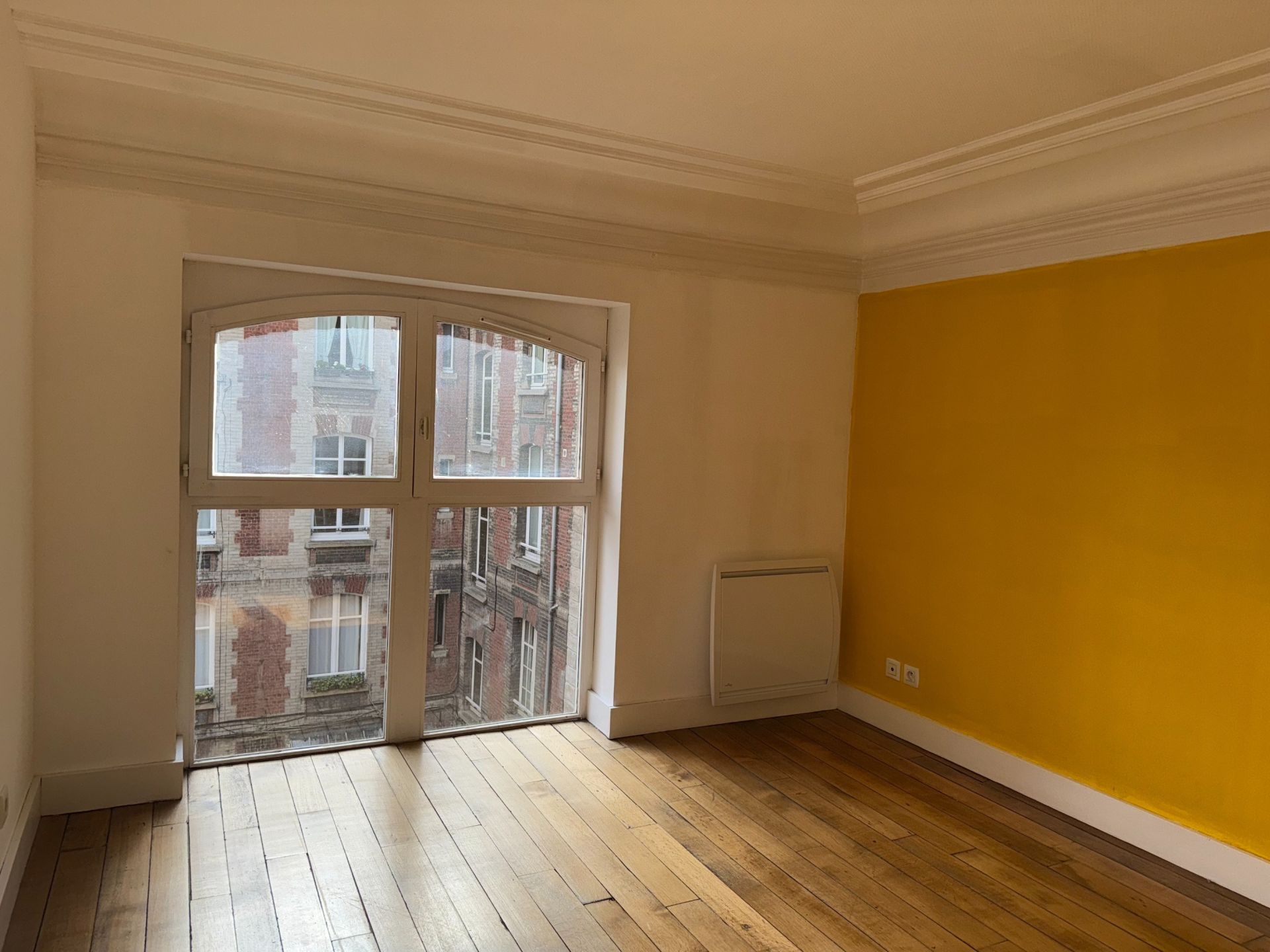 luxury apartment 5 Rooms for rent on LILLE (59000)