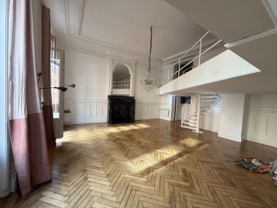 Rental Luxury apartment Lille 5 Rooms 179 m²