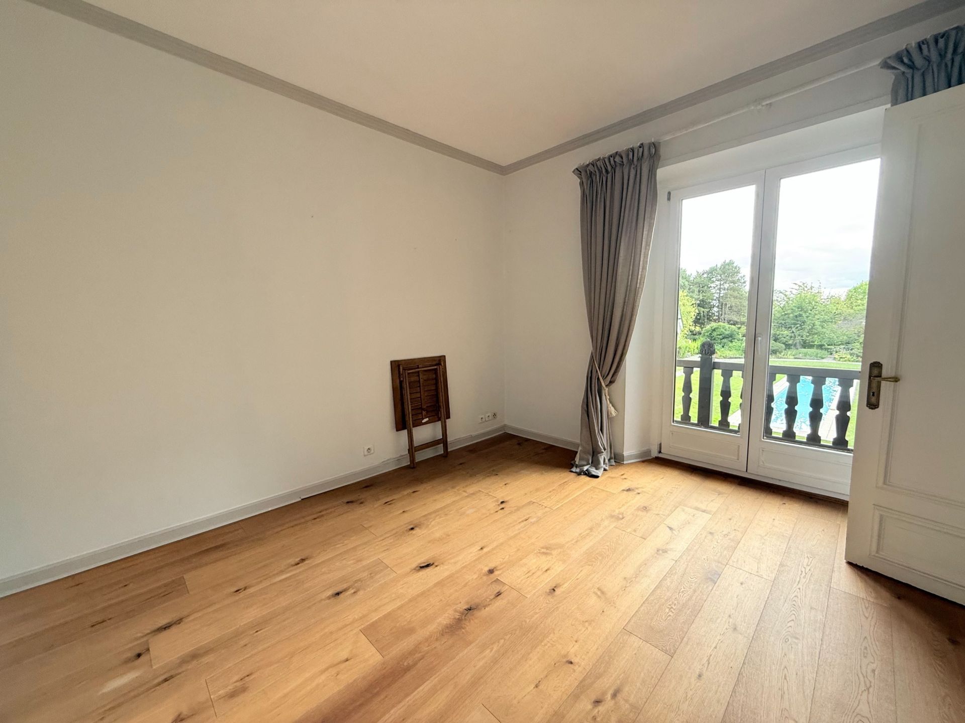 building for rent on WASQUEHAL (59290)