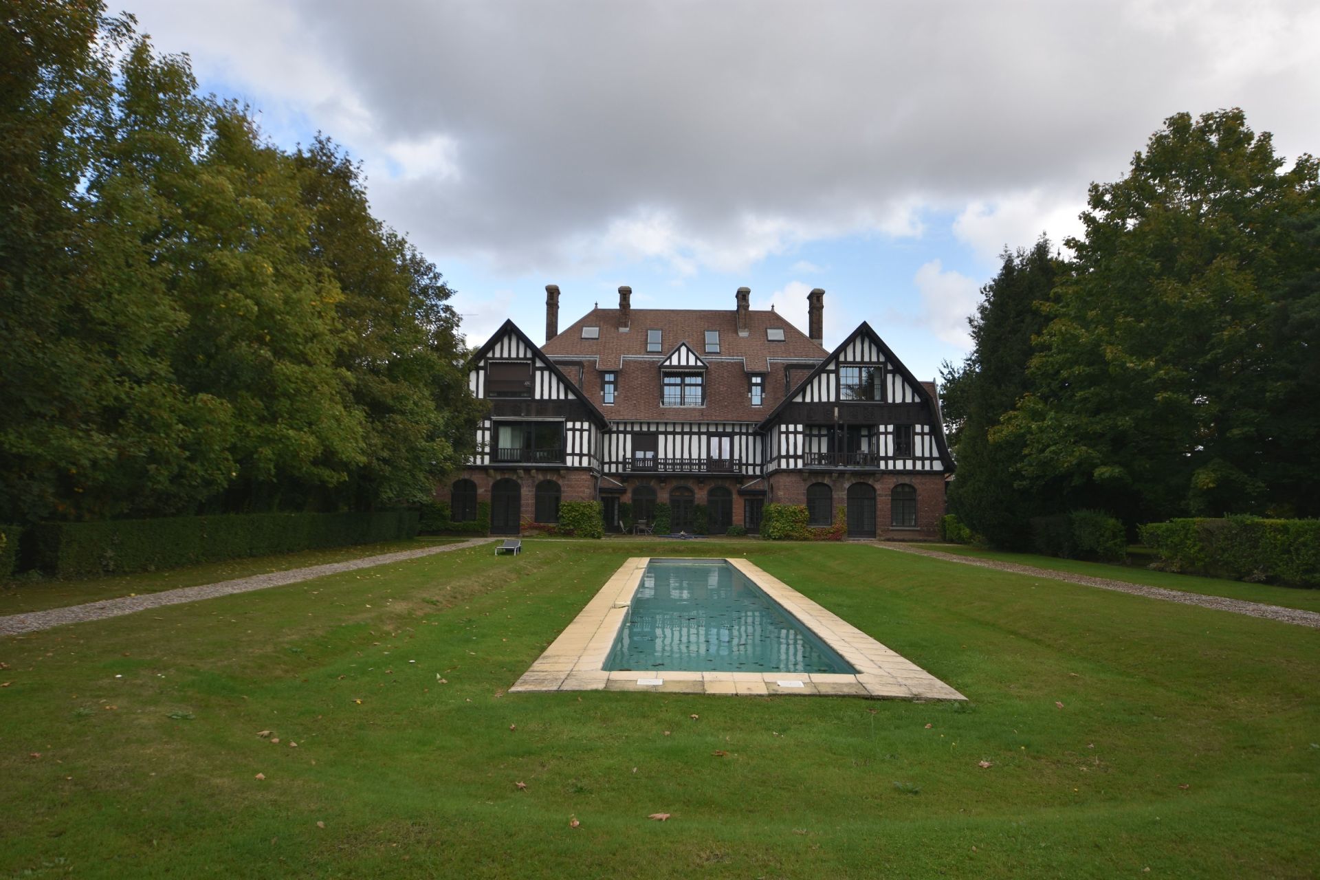 building for rent on WASQUEHAL (59290)