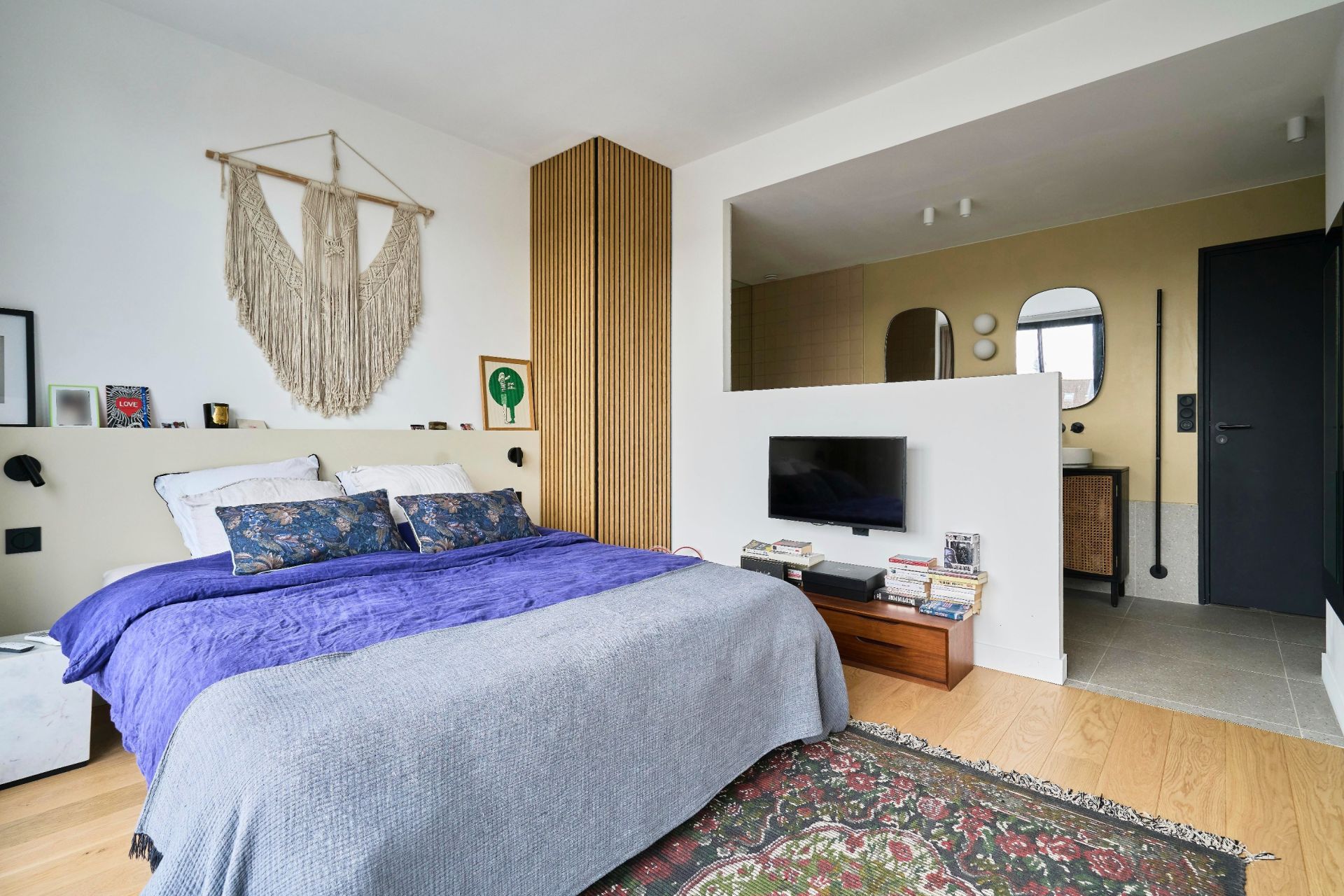 luxury house 5 Rooms for sale on LAMBERSART (59130)