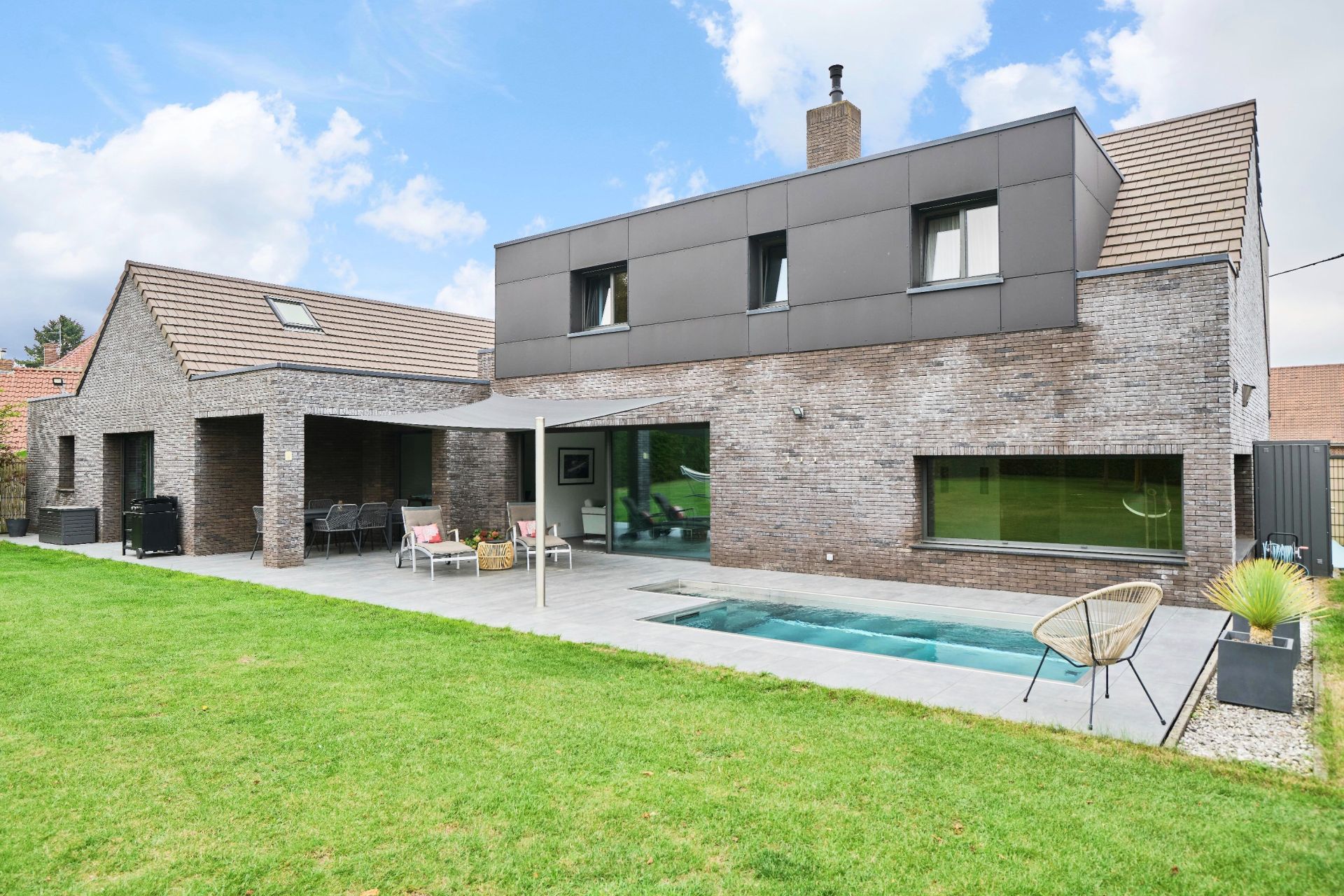 luxury house 13 Rooms for sale on LANDAS (59310)