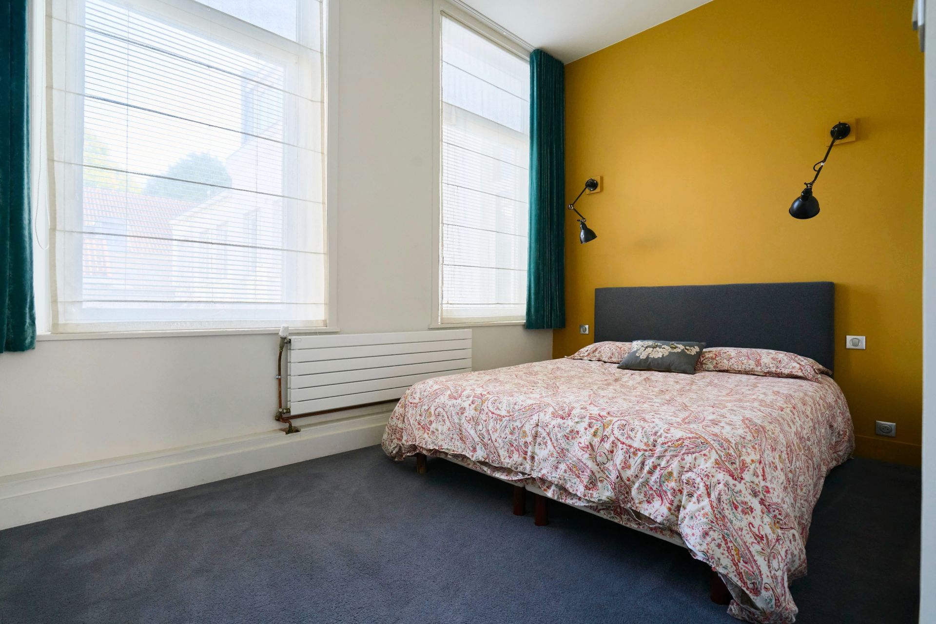 luxury apartment 5 Rooms for sale on LILLE (59000)