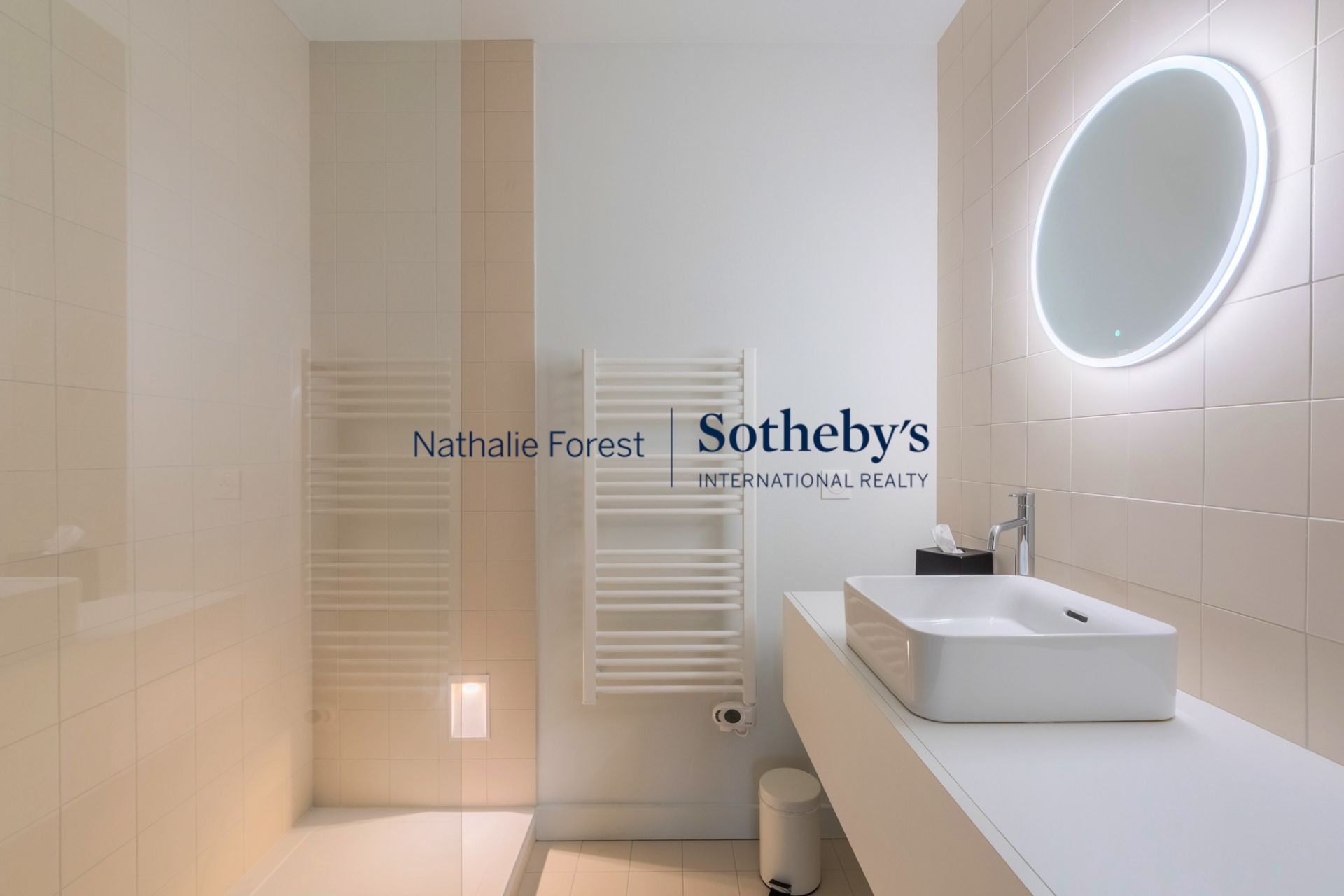 luxury house 14 Rooms for sale on LILLE (59000)