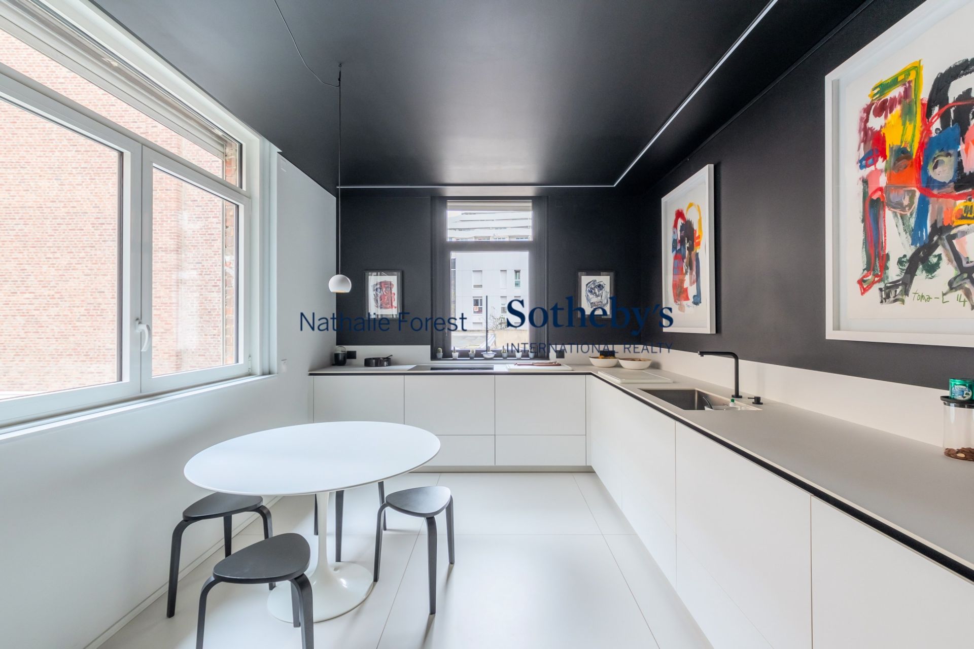 building for sale on LILLE (59000)