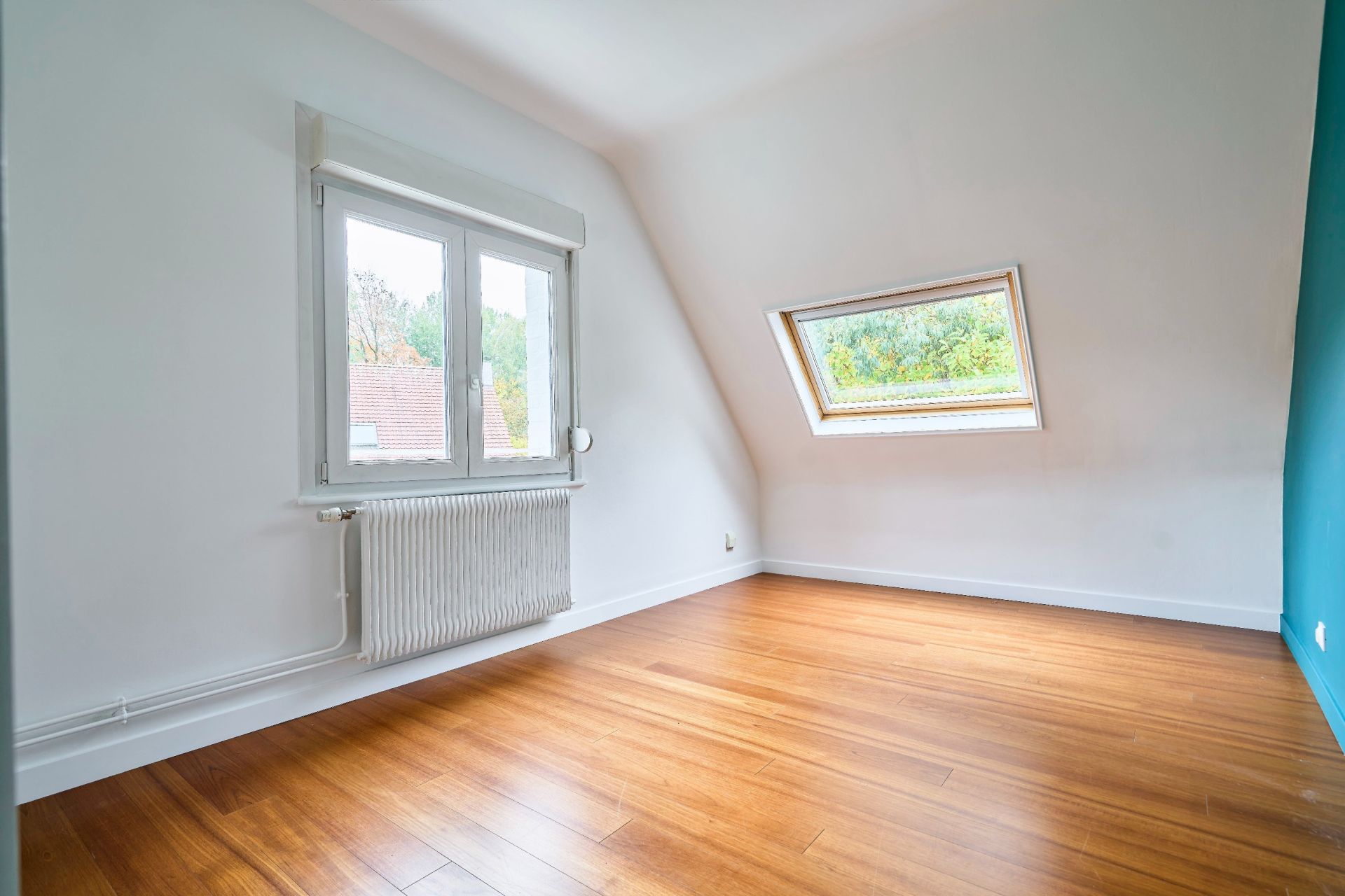 luxury house 5 Rooms for sale on LAMBERSART (59130)