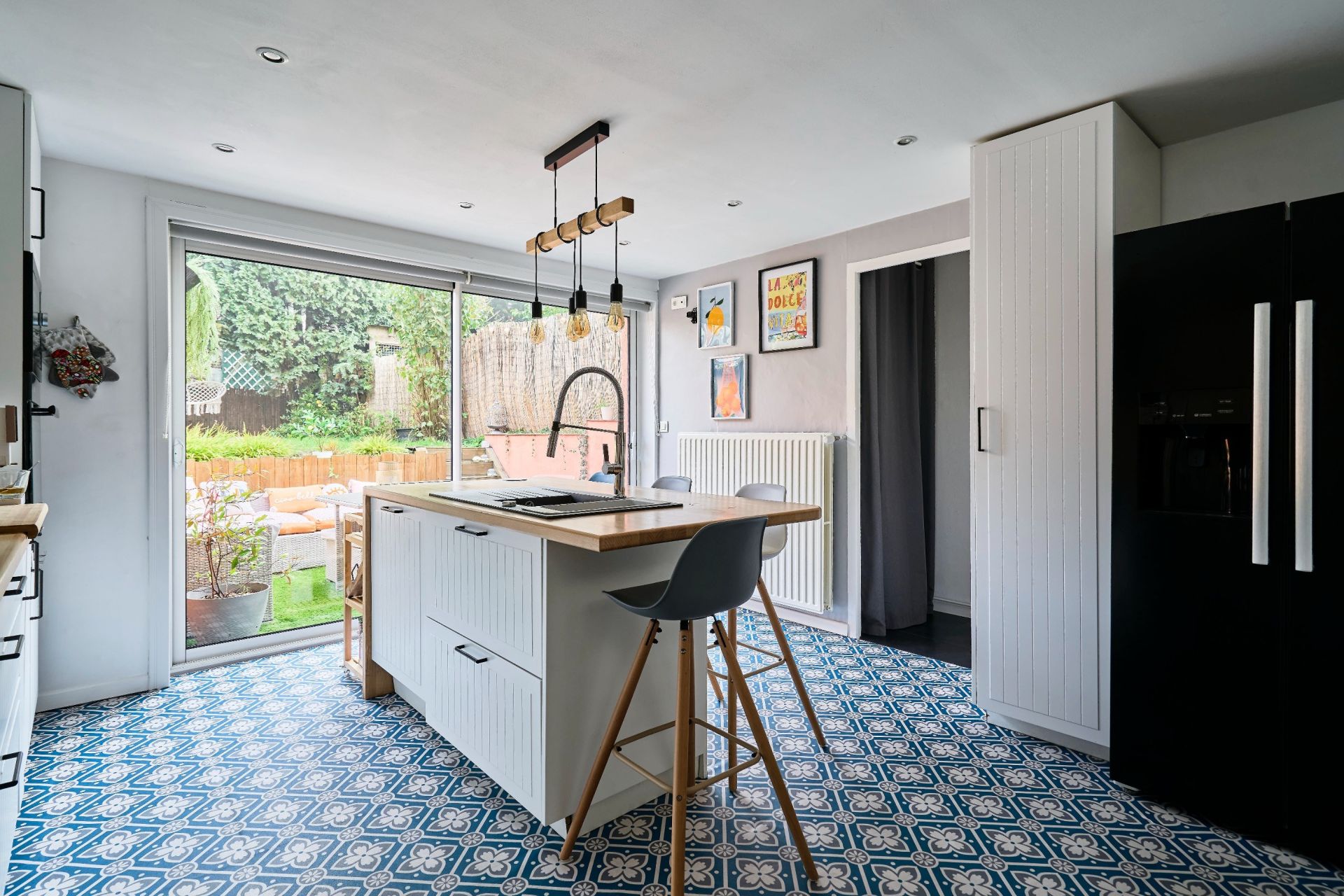 luxury house 7 Rooms for sale on RONCQ (59223)