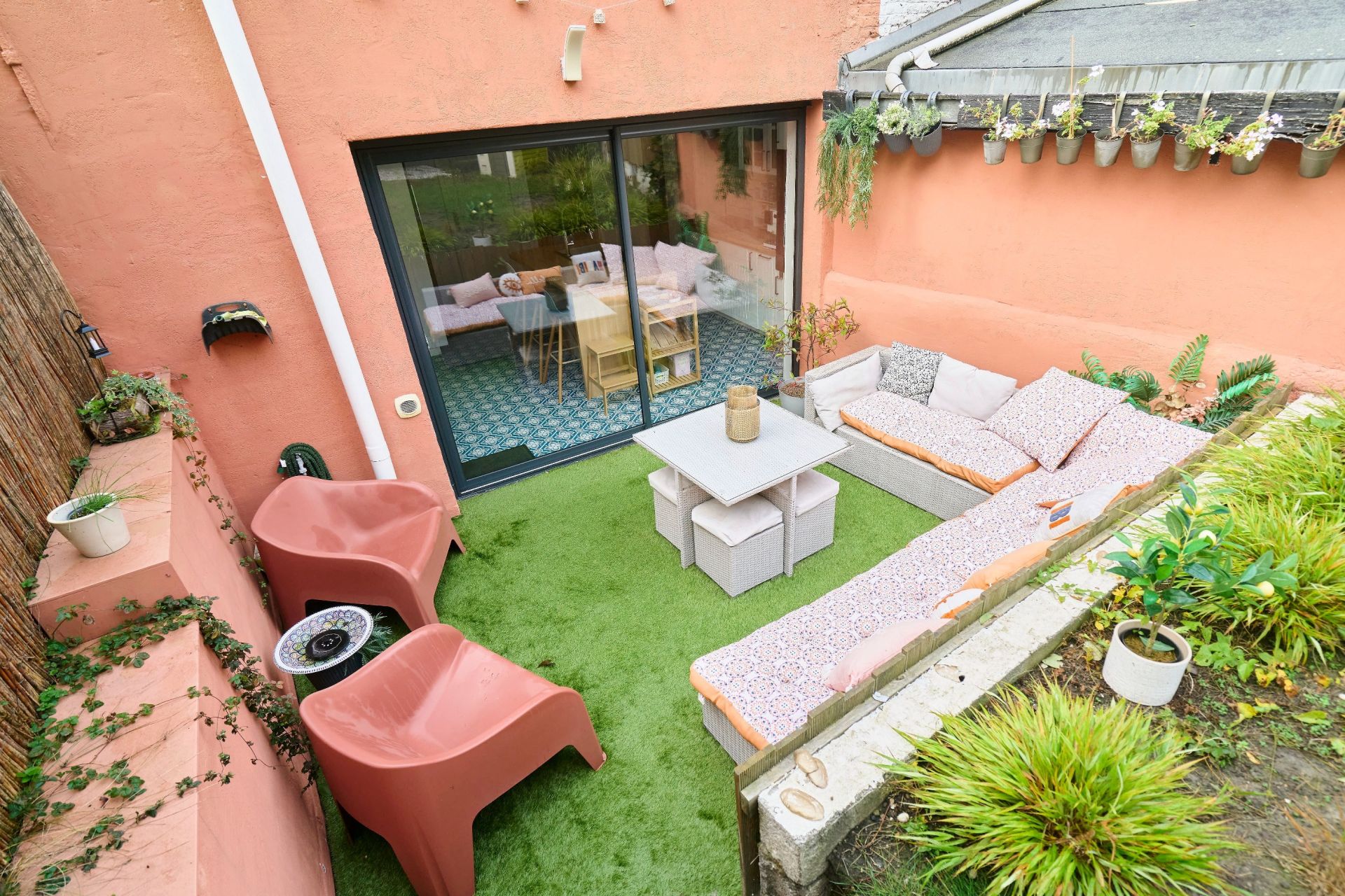 luxury house 7 Rooms for sale on RONCQ (59223)