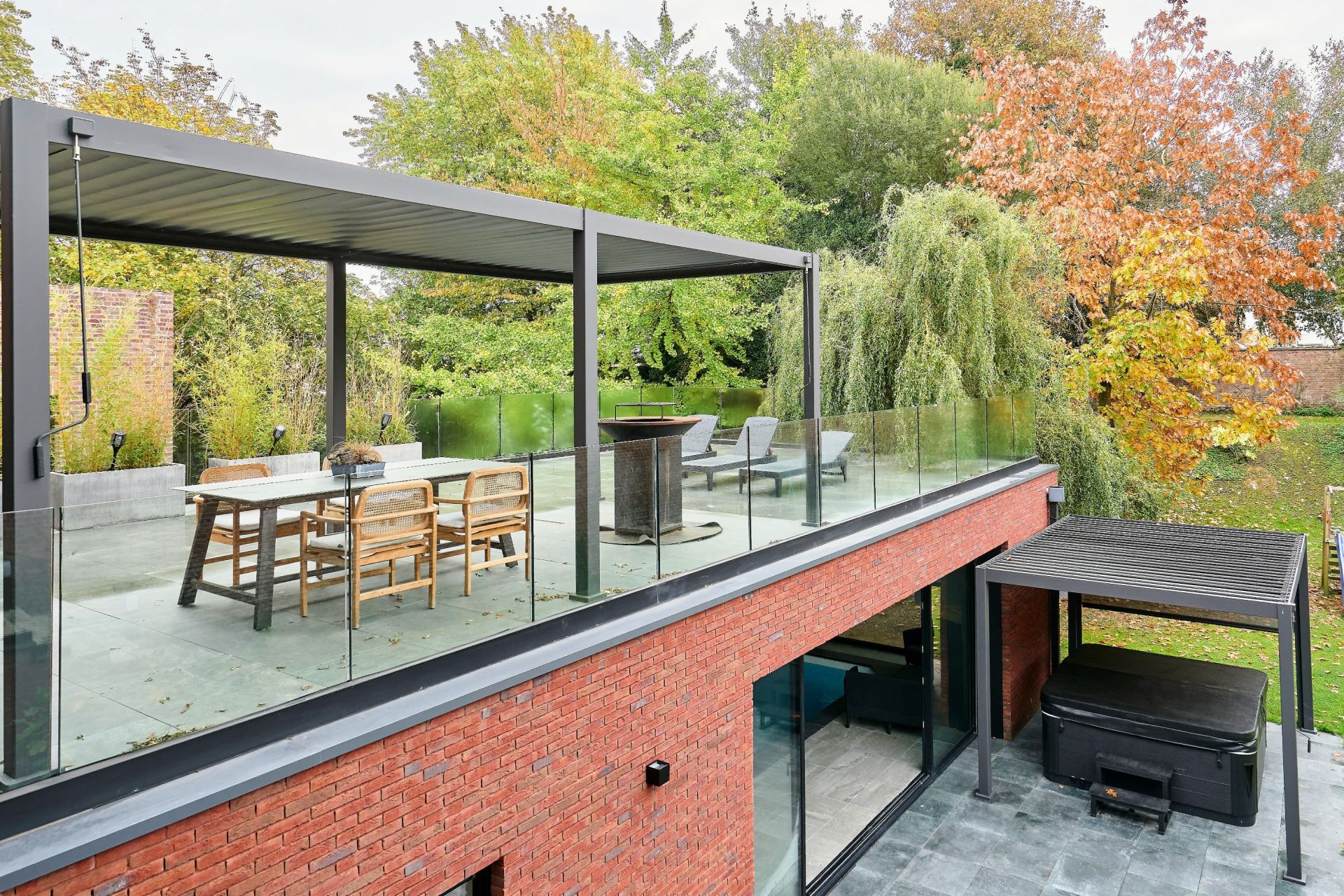 luxury house 10 Rooms for sale on LANNOY (59390)