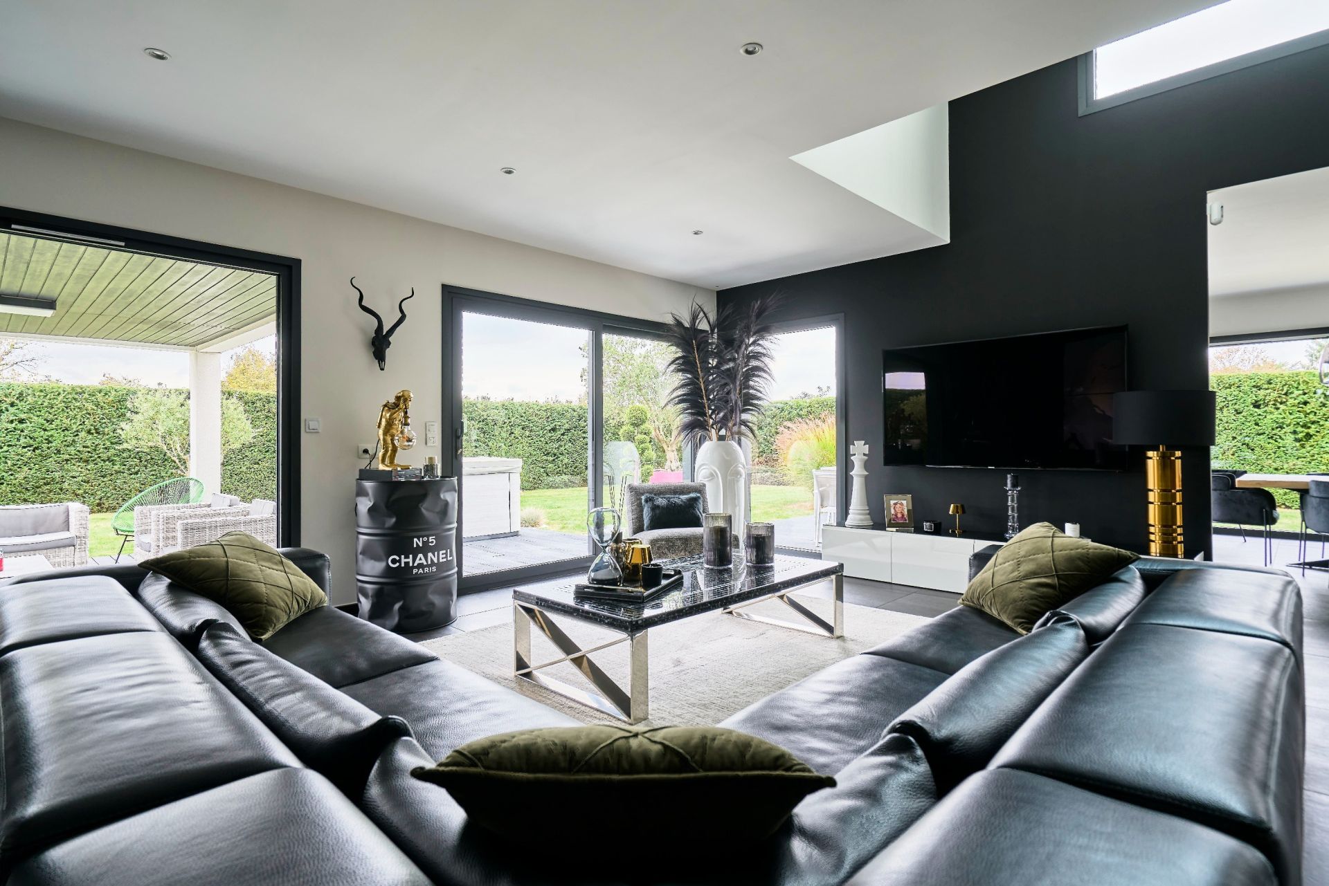 luxury house 10 Rooms for sale on BEUVRY (62660)