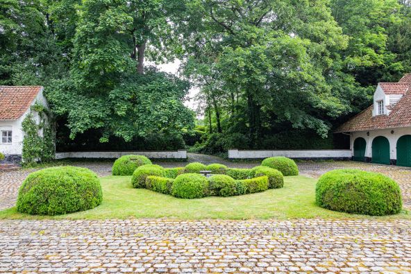 Sale Luxury house Mouvaux 8 Rooms 282.44 m²