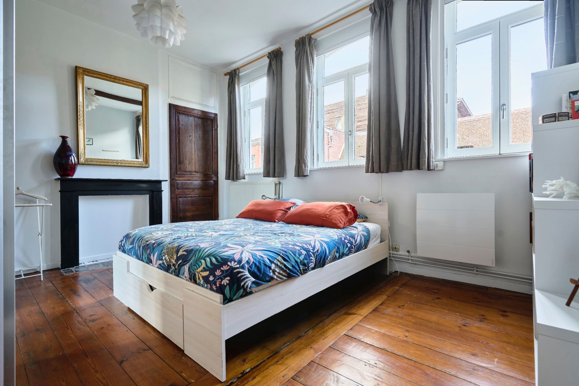 luxury house 7 Rooms for sale on LILLE (59000)