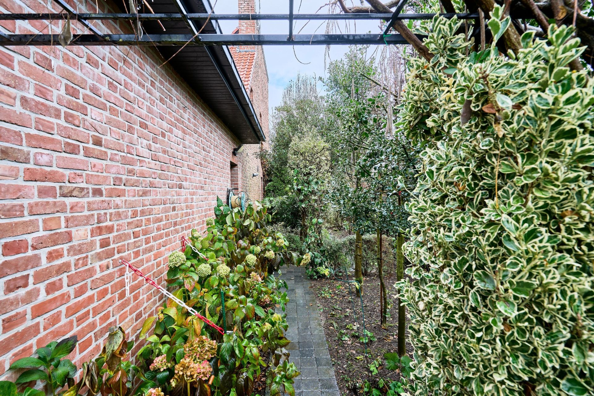 luxury house 12 Rooms for sale on SAINGHIN EN MELANTOIS (59262)