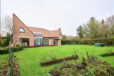 Sale Luxury house Sainghin-en-Mélantois 12 Rooms 225 m²