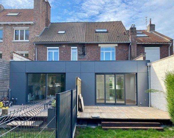 luxury house 5 Rooms for rent on LAMBERSART (59130)