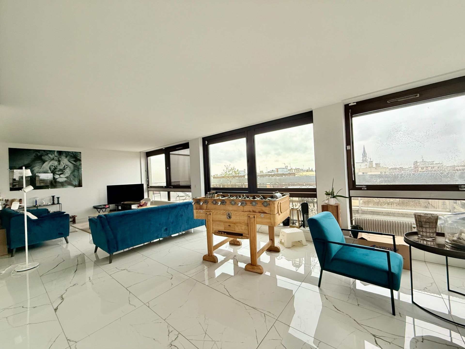 luxury apartment 4 Rooms for rent on LILLE (59000)