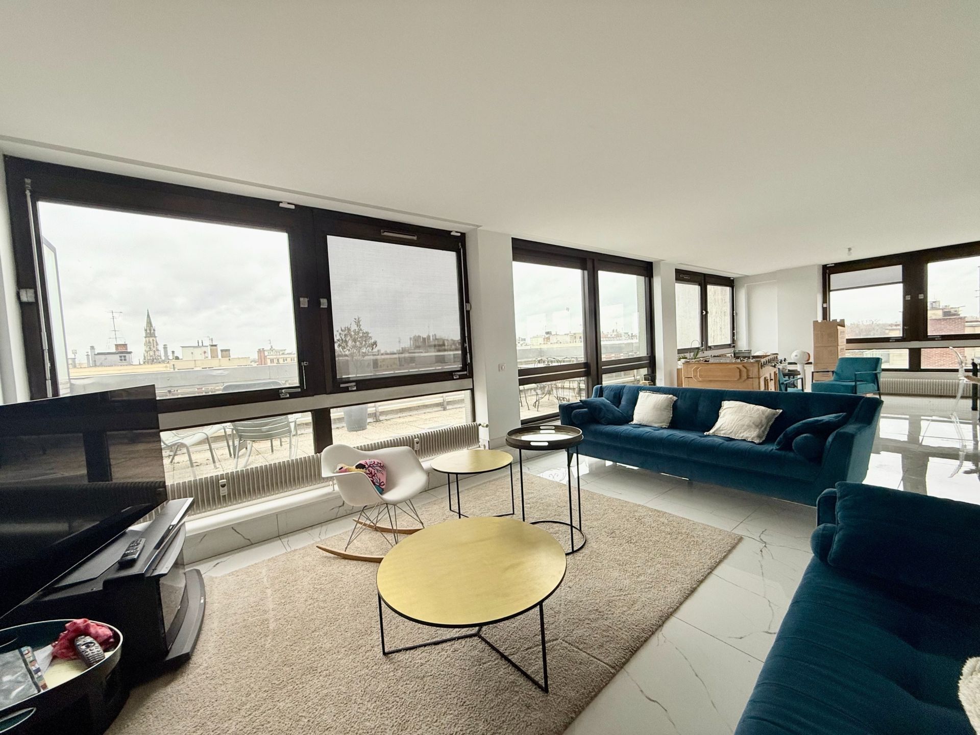 luxury apartment 4 Rooms for rent on LILLE (59000)