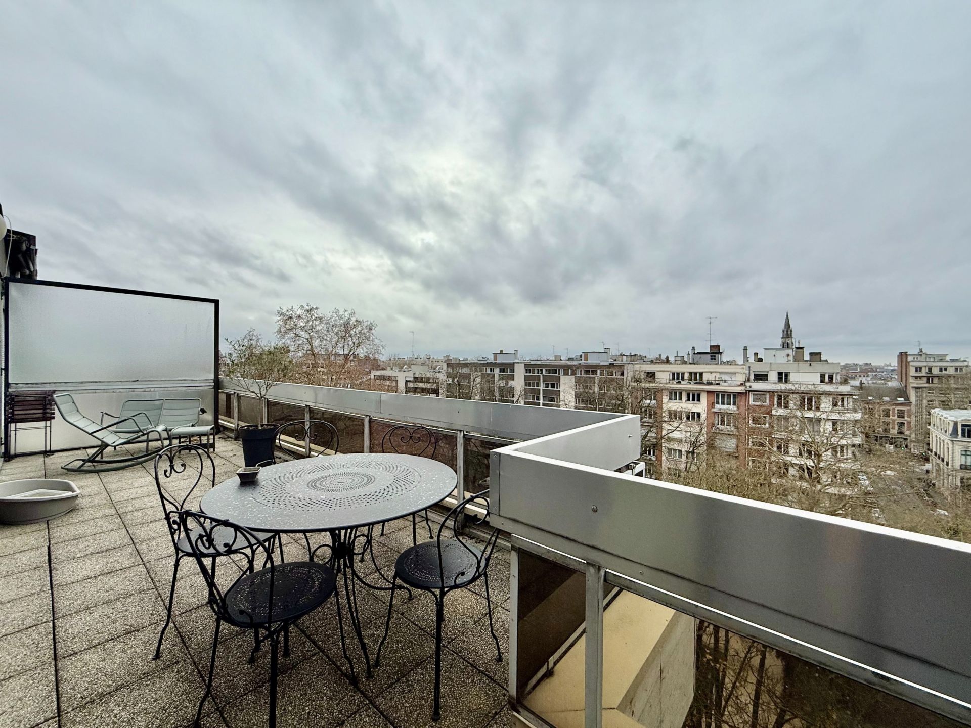 luxury apartment 4 Rooms for rent on LILLE (59000)