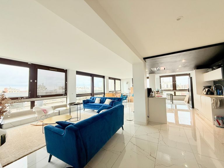 luxury apartment 4 Rooms for rent on LILLE (59000)