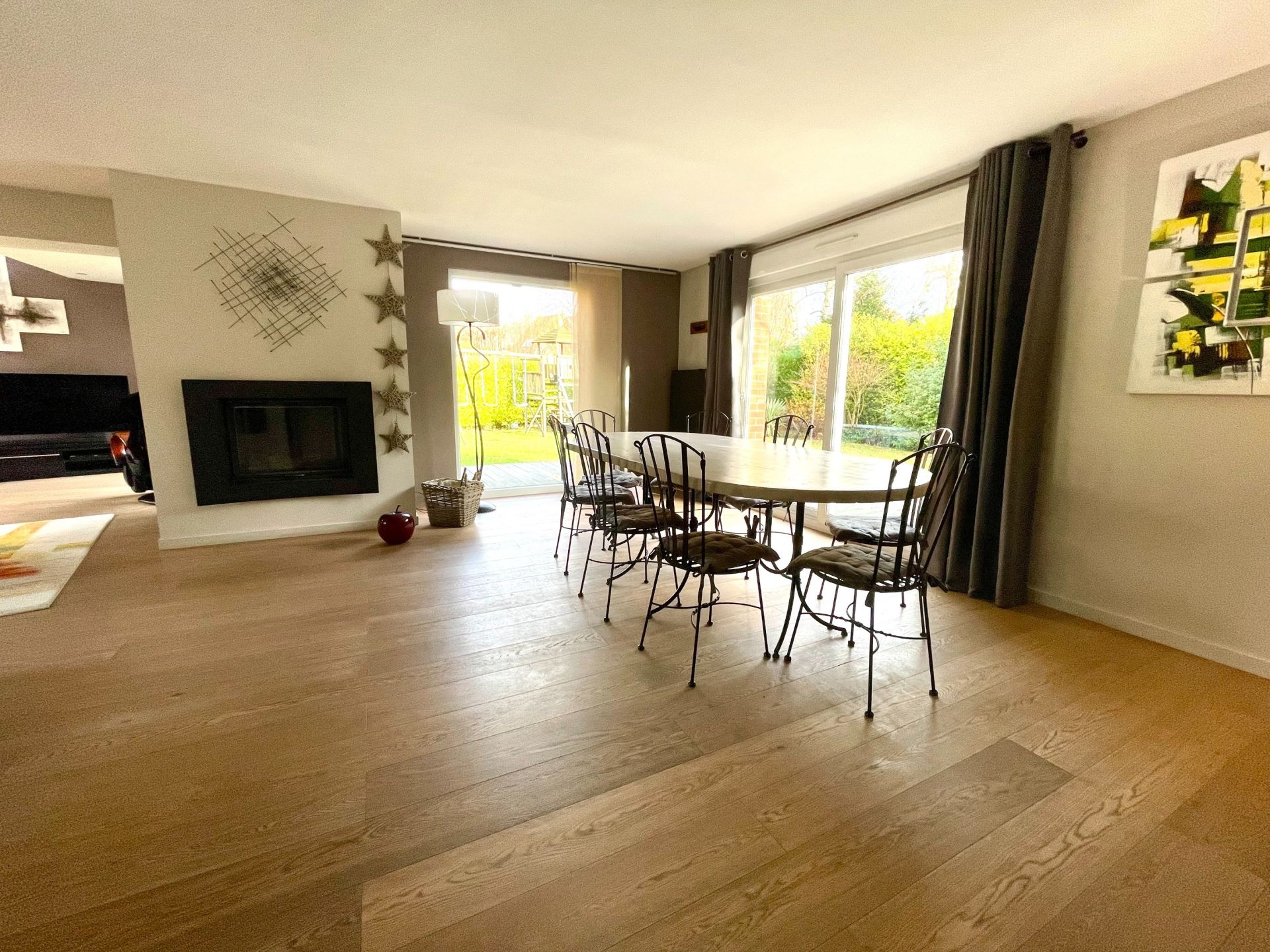 luxury house 11 Rooms for sale on BONDUES (59910)