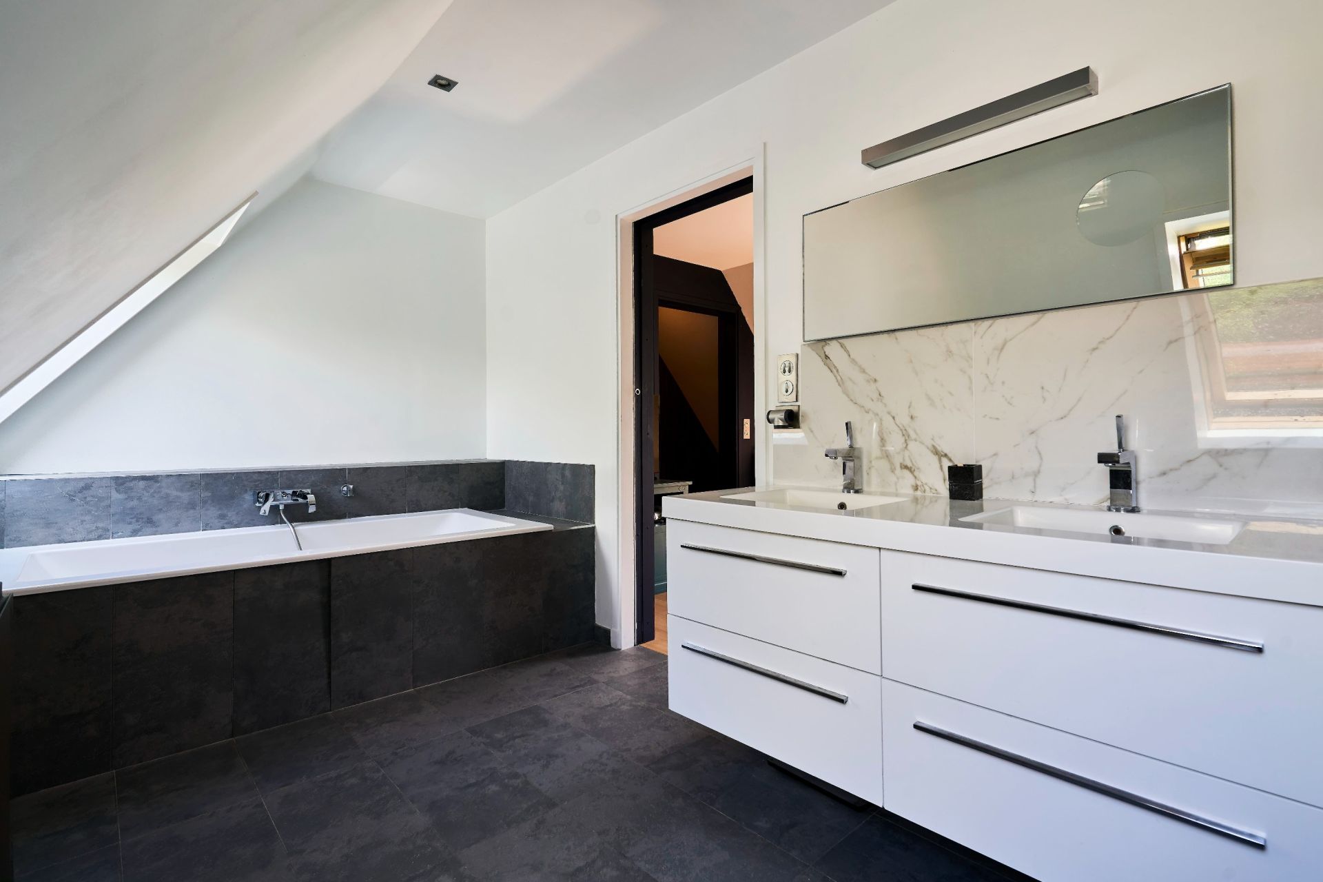 luxury house 11 Rooms for sale on CAMPHIN EN PEVELE (59780)