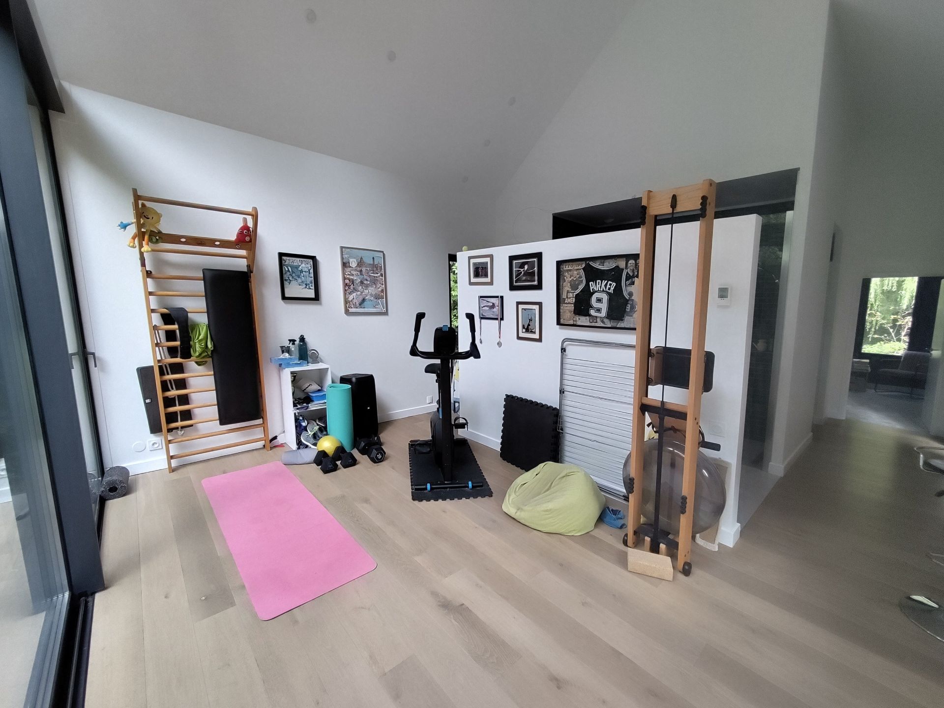 luxury house 9 Rooms for sale on MARCQ EN BAROEUL (59700)