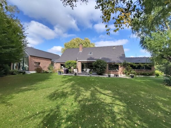 Sale Luxury house Marcq-en-Barœul 9&nbsp;Rooms 24459&nbsp;m²