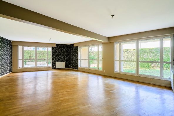 Sale Luxury apartment Lille 4&nbsp;Rooms 129&nbsp;m²