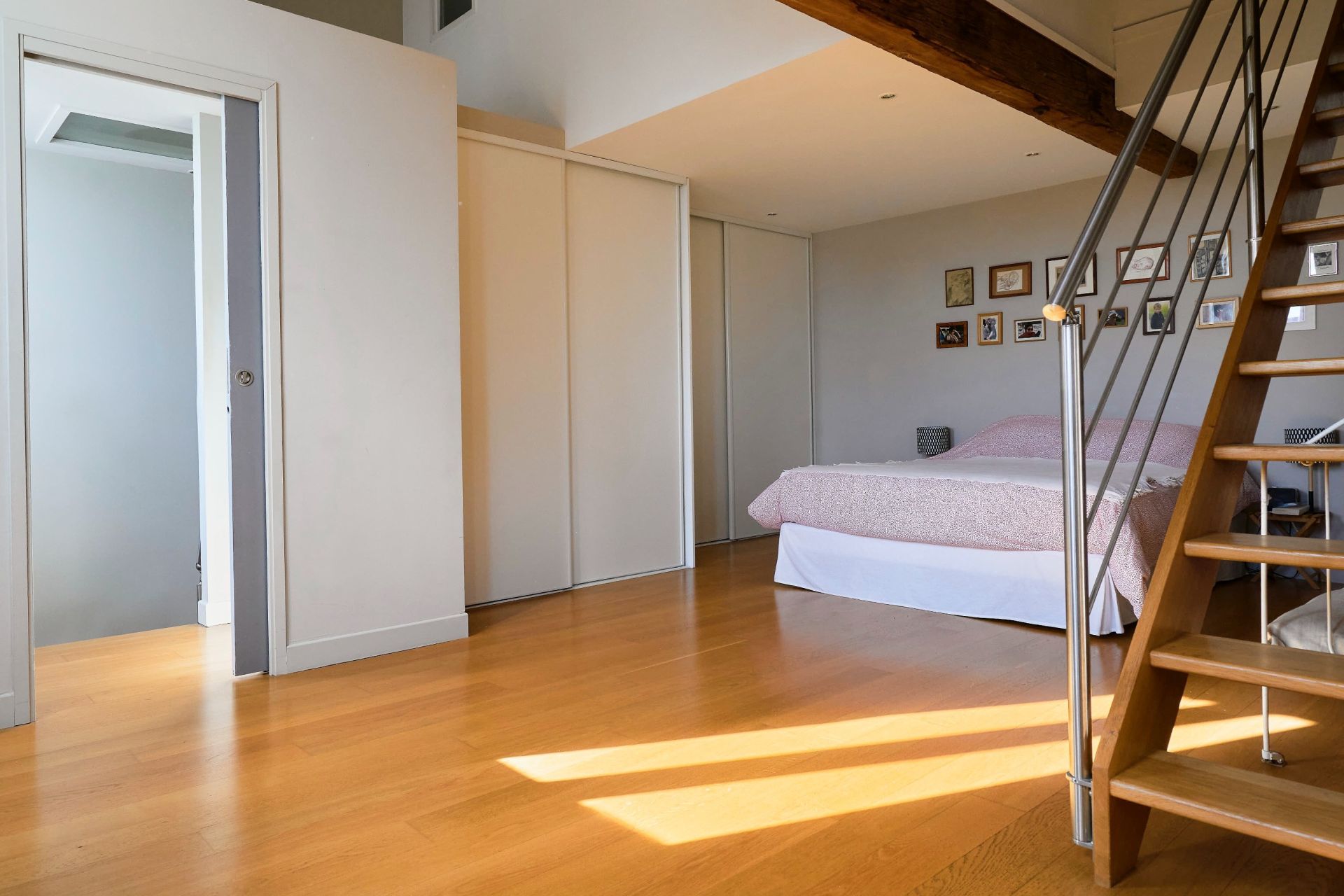 luxury apartment 7 Rooms for sale on LILLE (59000)