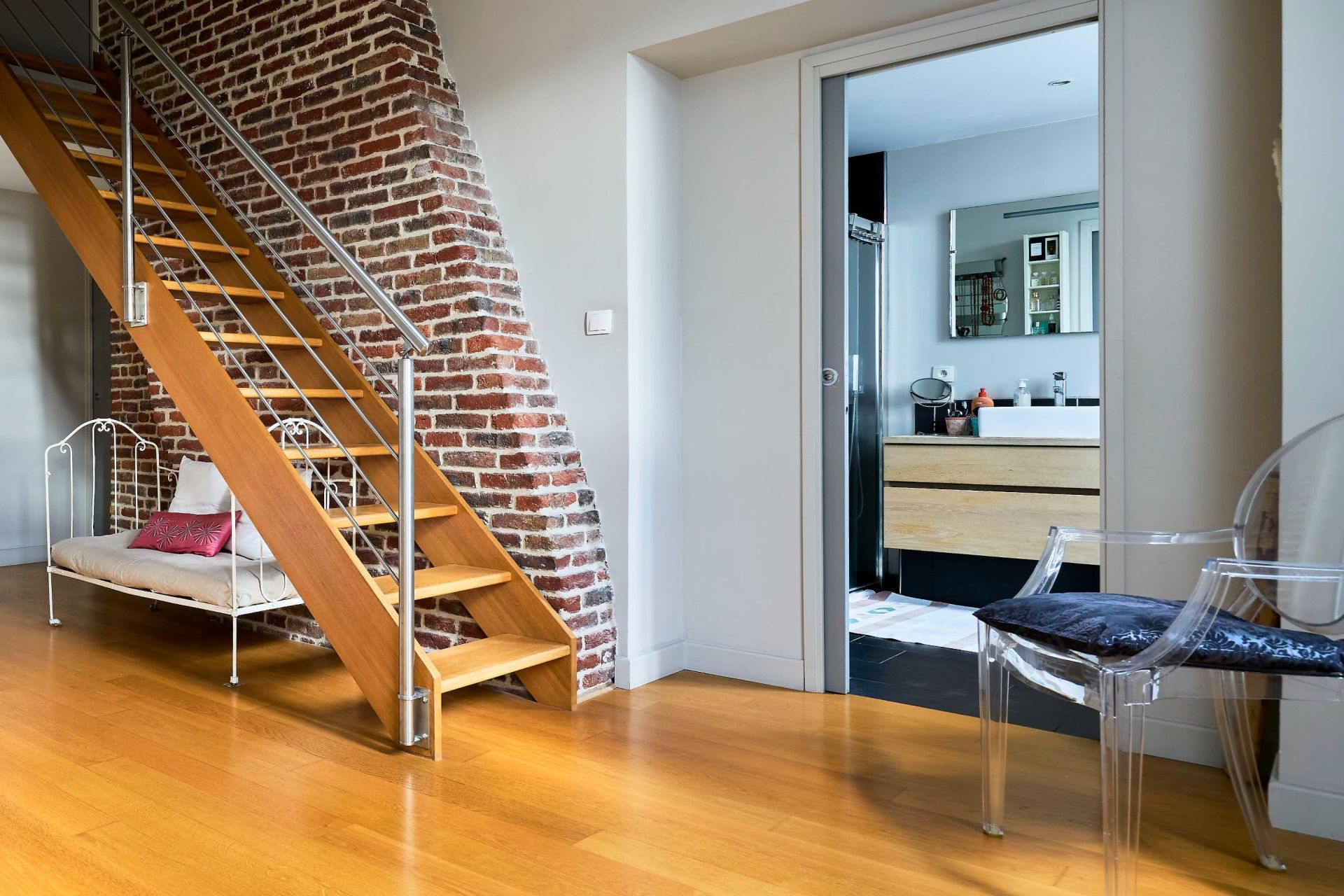luxury apartment 7 Rooms for sale on LILLE (59000)