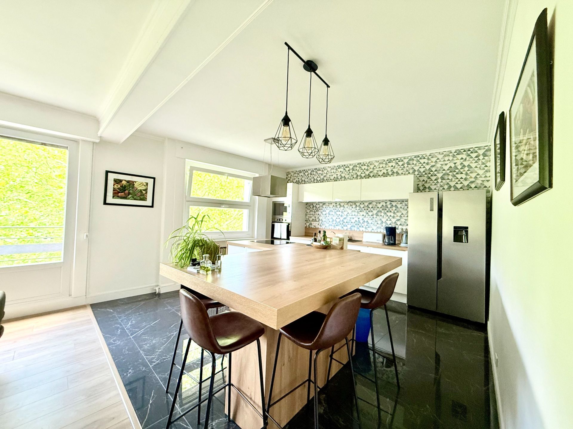 luxury apartment 3 Rooms for sale on LILLE (59000)