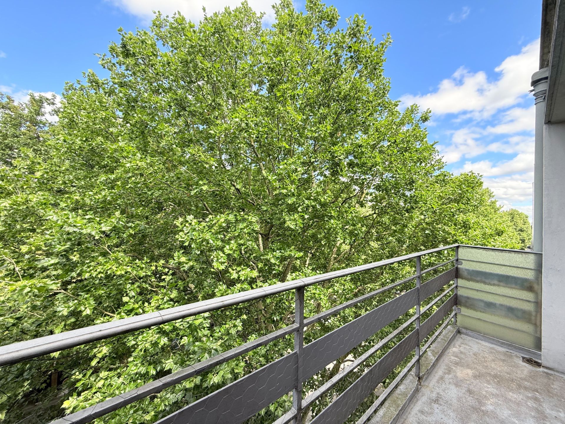 luxury apartment 3 Rooms for sale on LILLE (59000)