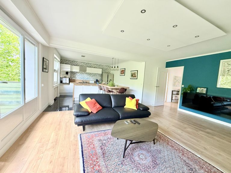 luxury apartment 3 Rooms for sale on LILLE (59000)