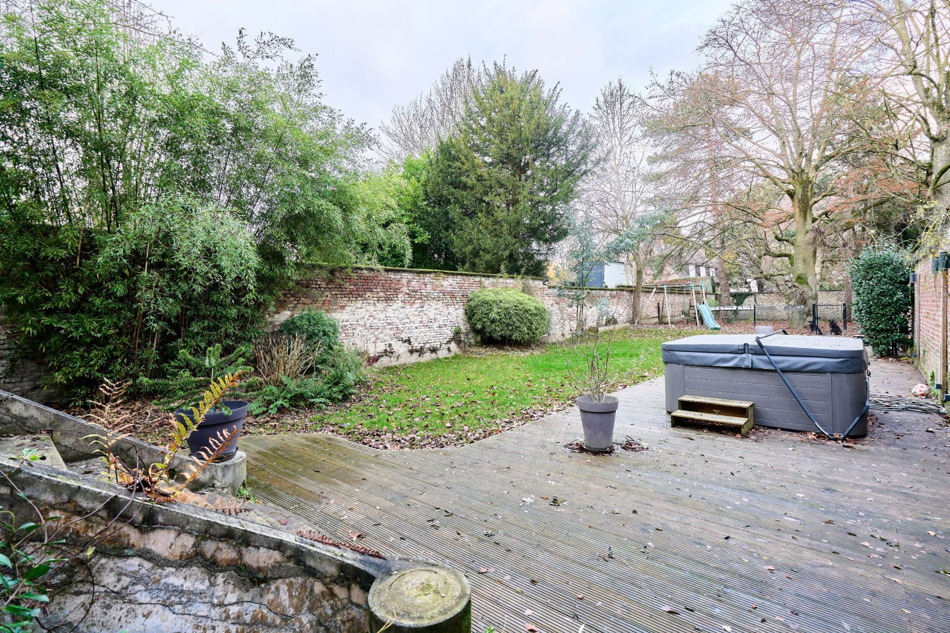 luxury house 8 Rooms for sale on ROUBAIX (59100)