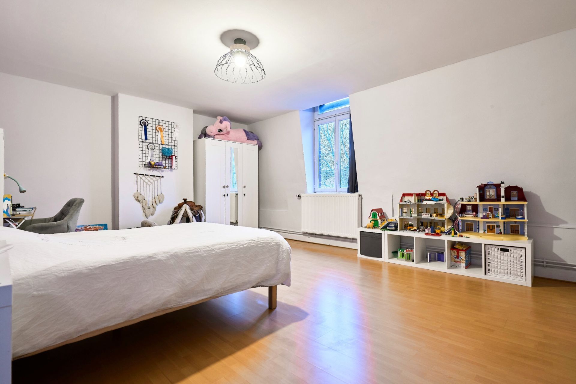 luxury house 8 Rooms for sale on ROUBAIX (59100)