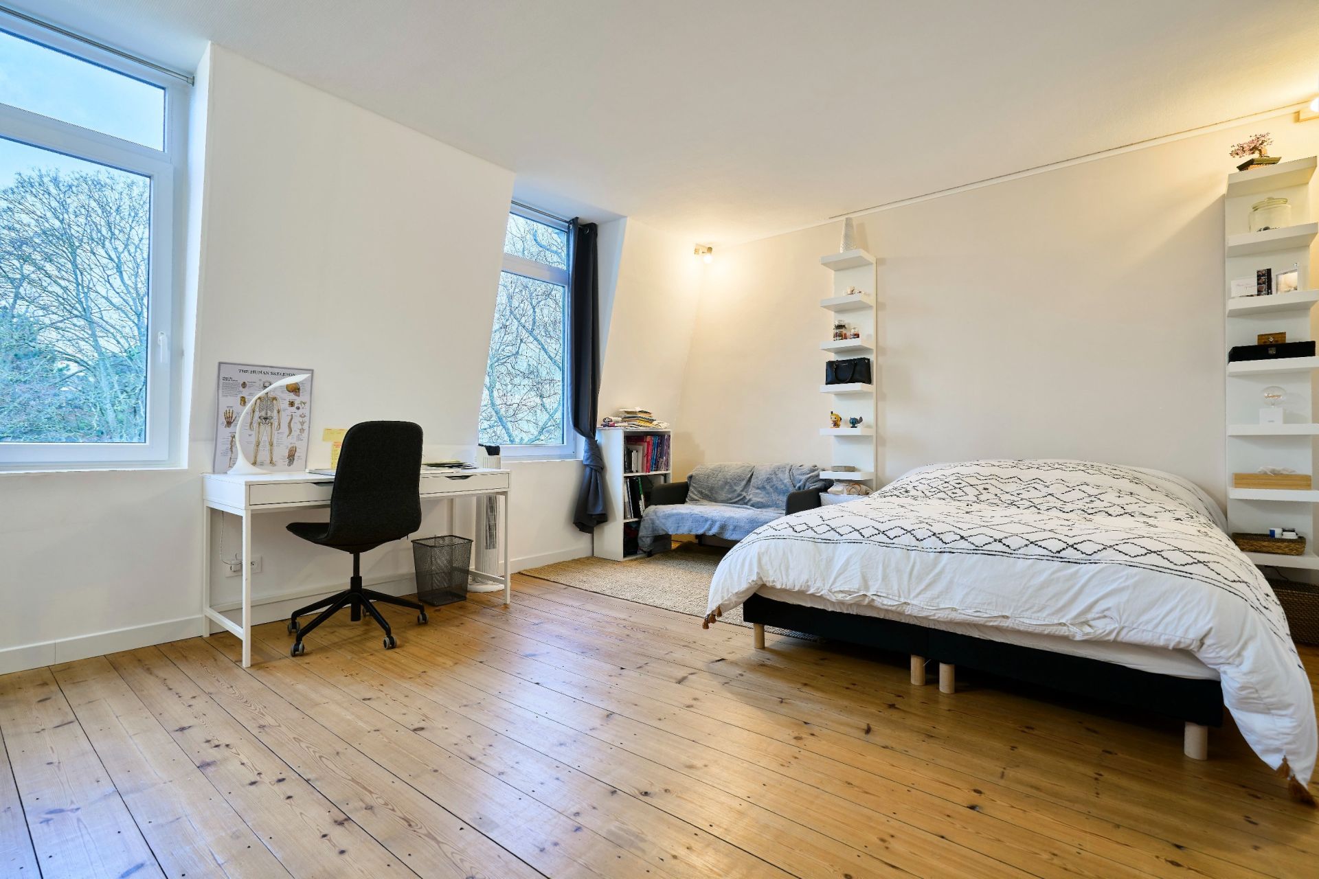 luxury house 8 Rooms for sale on ROUBAIX (59100)