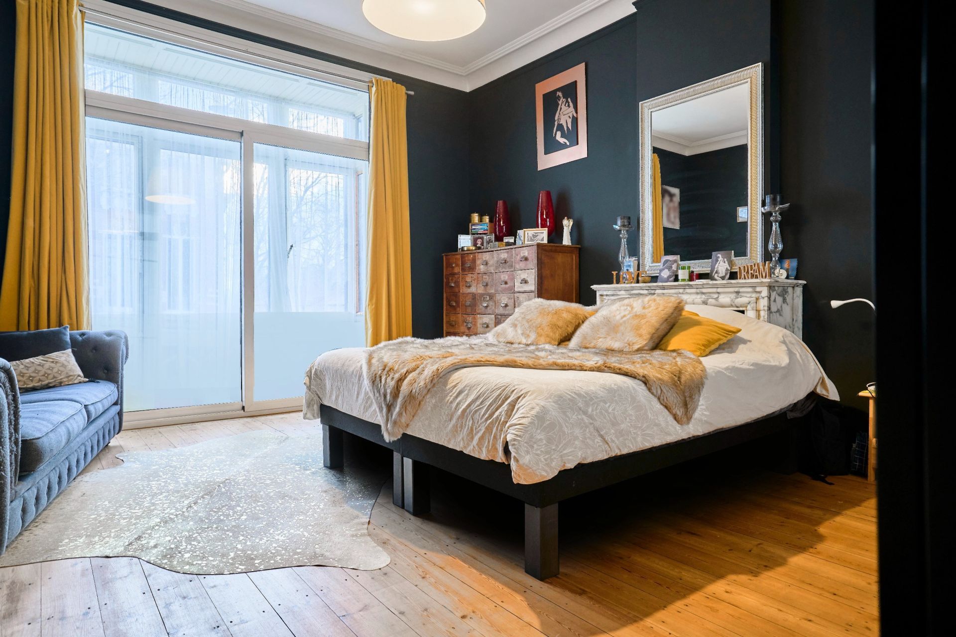 luxury house 8 Rooms for sale on ROUBAIX (59100)