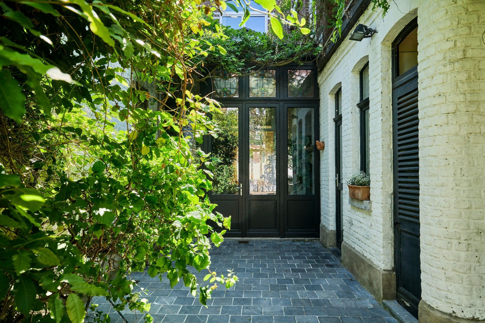 luxury house 8 Rooms for sale on LILLE (59000)