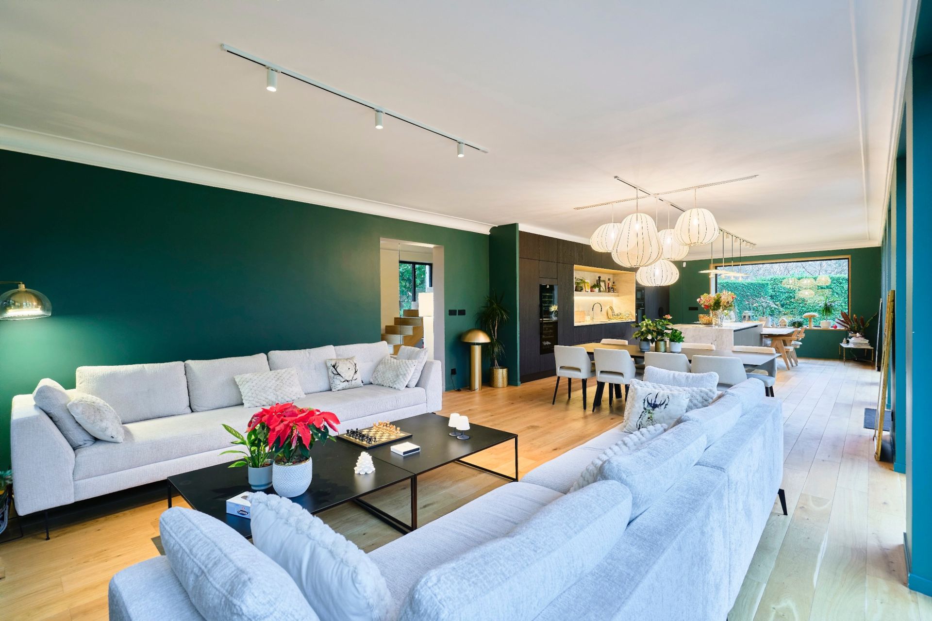 luxury house 5 Rooms for sale on ROUBAIX (59100)