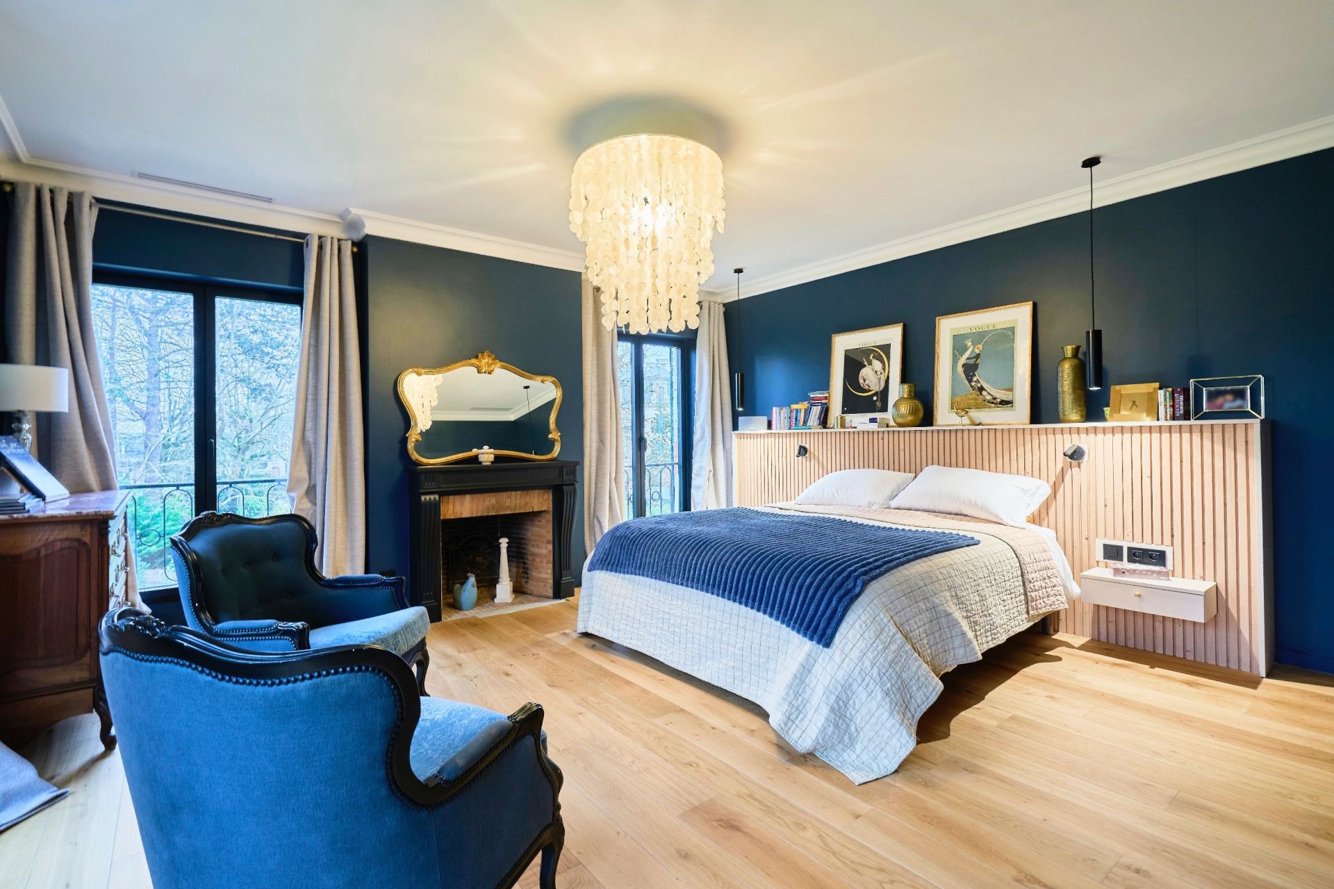 luxury house 5 Rooms for sale on ROUBAIX (59100)